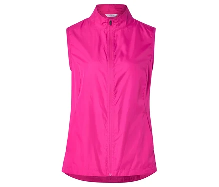 Gros plan d'un gilet rose sans manches zippé avec un col montant sur fond blanc.