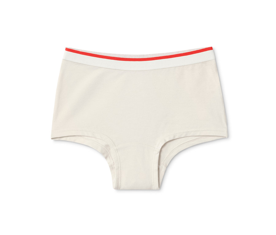 Culotte beige pour fille avec une taille claire à rayures rouges. 7 culottes pour filles, bleues.