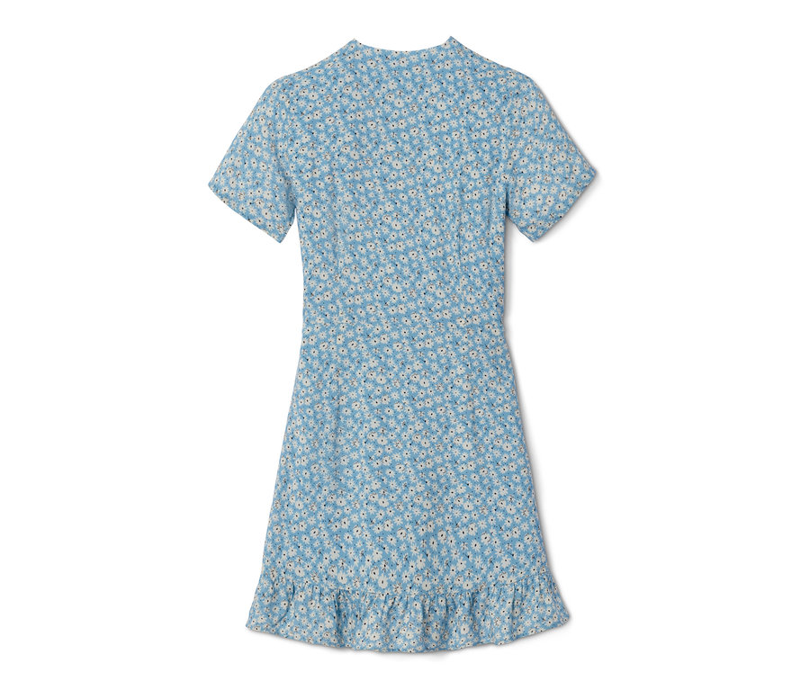 Robe portefeuille bleue à fleurs.