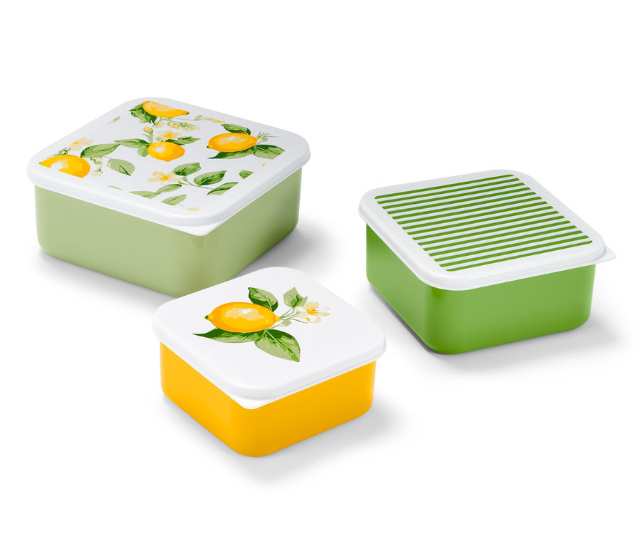 Trois boîtes à lunch colorées avec couvercles. Une est jaune avec un imprimé de citron, une vert clair avec un motif de citron et une vert foncé avec des rayures blanches.