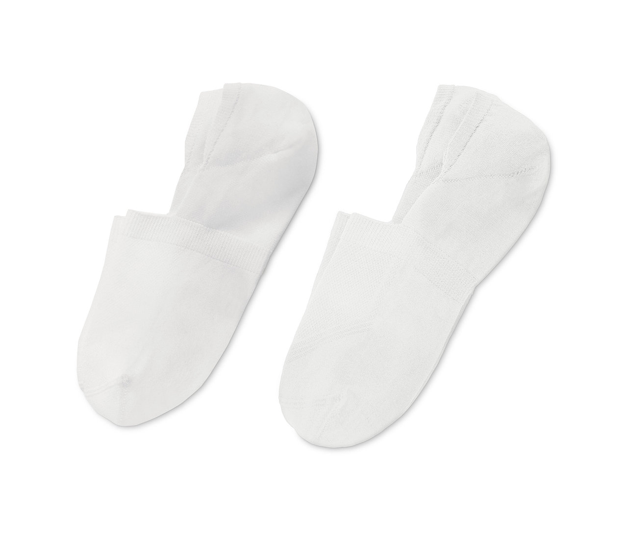 Deux paires de socquettes de sport blanches.