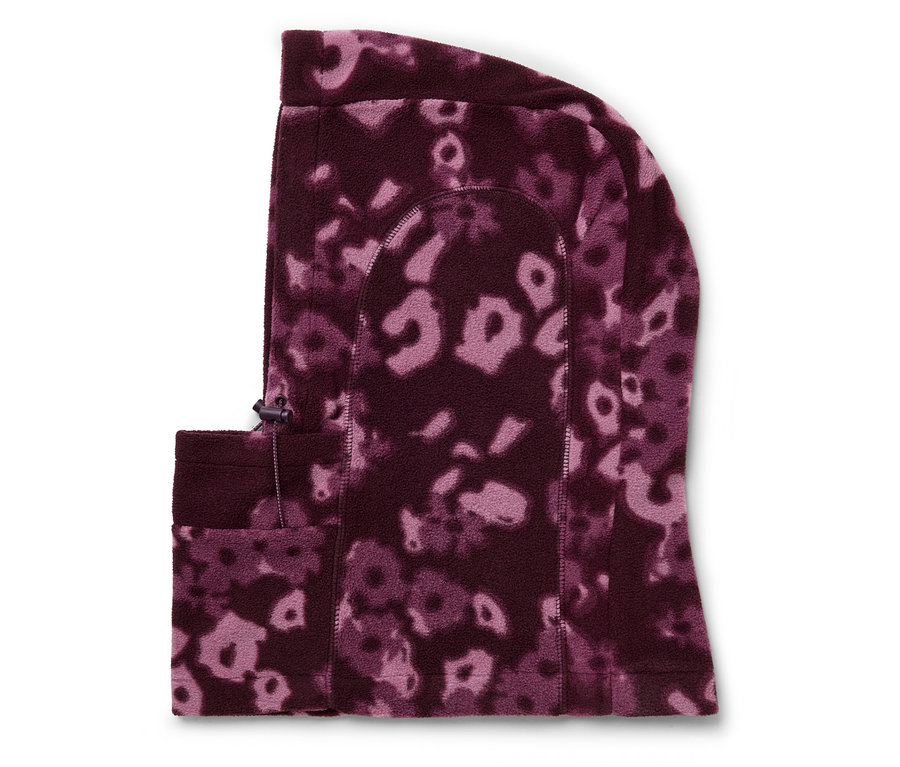 Une cagoule bordeaux à motif floral sur fond blanc.