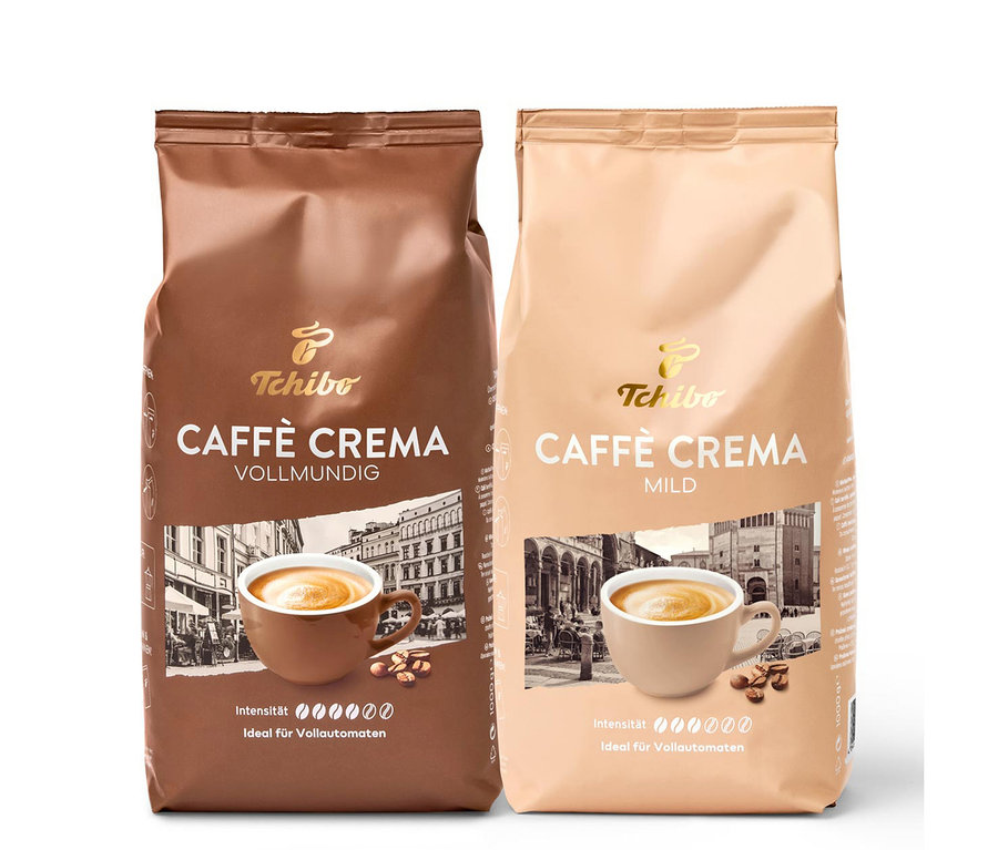 Deux paquets de CC – set de best-sellers en grains, 2x de Tchibo. Un paquet est marron et l'autre beige.