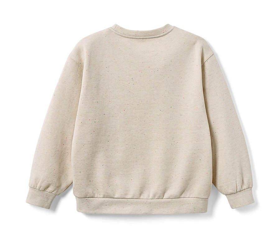 Un sweatshirt crème pour enfant.
