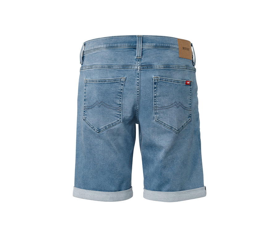 Short en jean « Mustang », bleu clair, vu de dos.