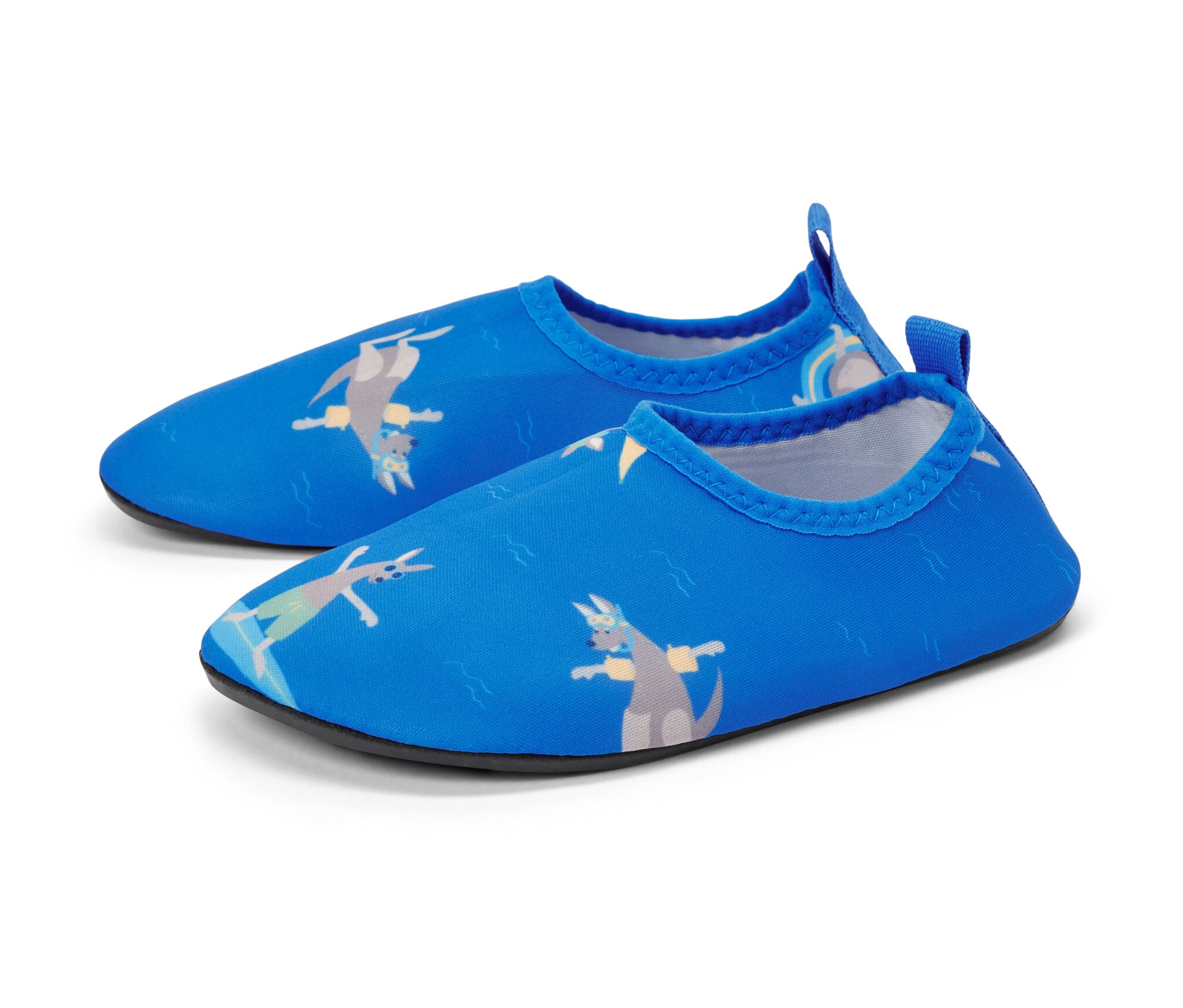 Chaussures de bain bleues pour enfants avec imprimé kangourou.
