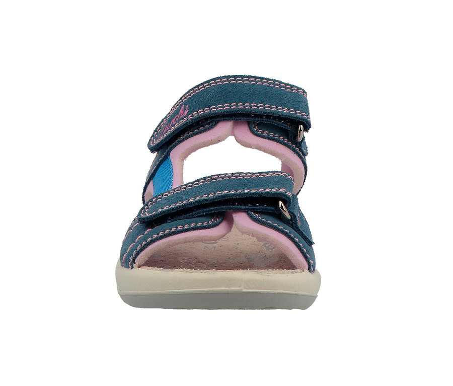 Gros plan sur une sandale Lurchi en jean bleu avec des accents roses, vue de face.