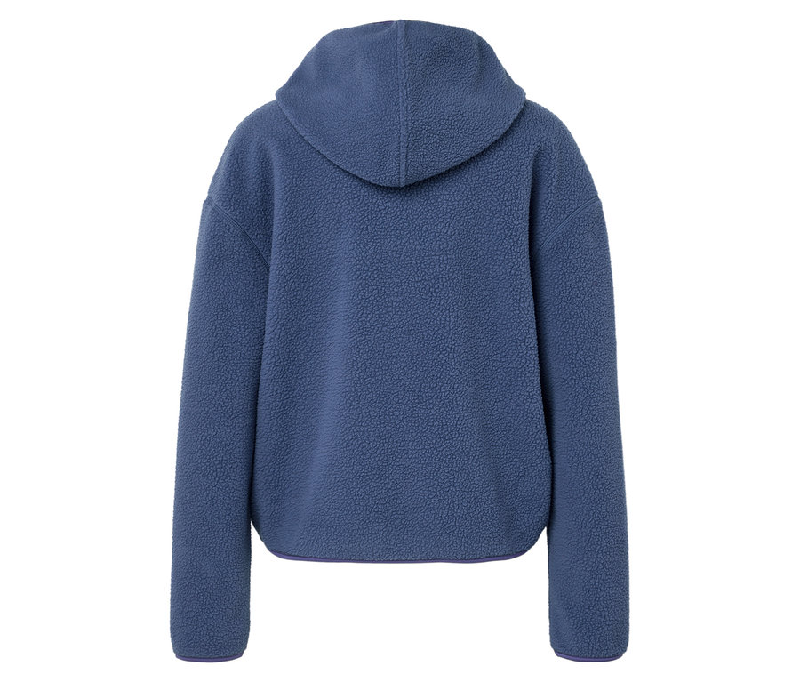 Vue arrière d'un sweat à capuche bleu duveteux.