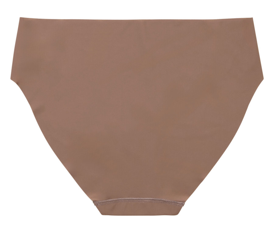Vue de dessus d'une culotte pour femme couleur chair unique sur fond blanc.