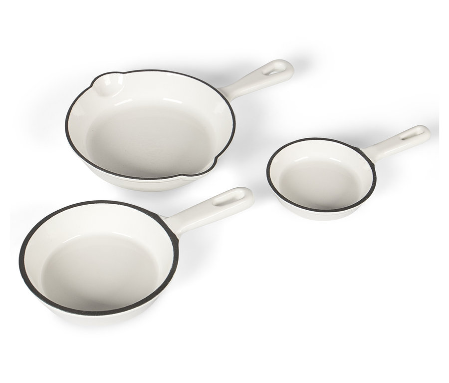 Trois poêlons en fonte Chefkoch blancs de différentes tailles avec des bords noirs sur un fond blanc.