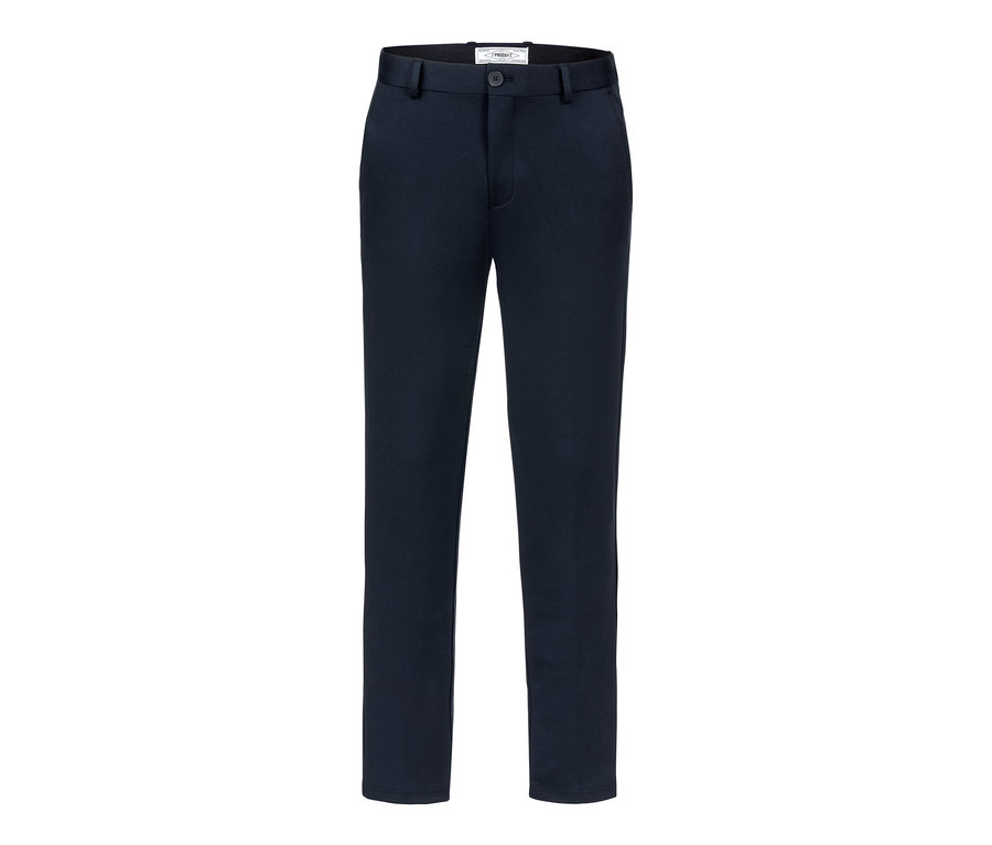 Un pantalon chino en jersey bleu marine.