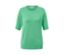 Un pull en maille fine vert clair.