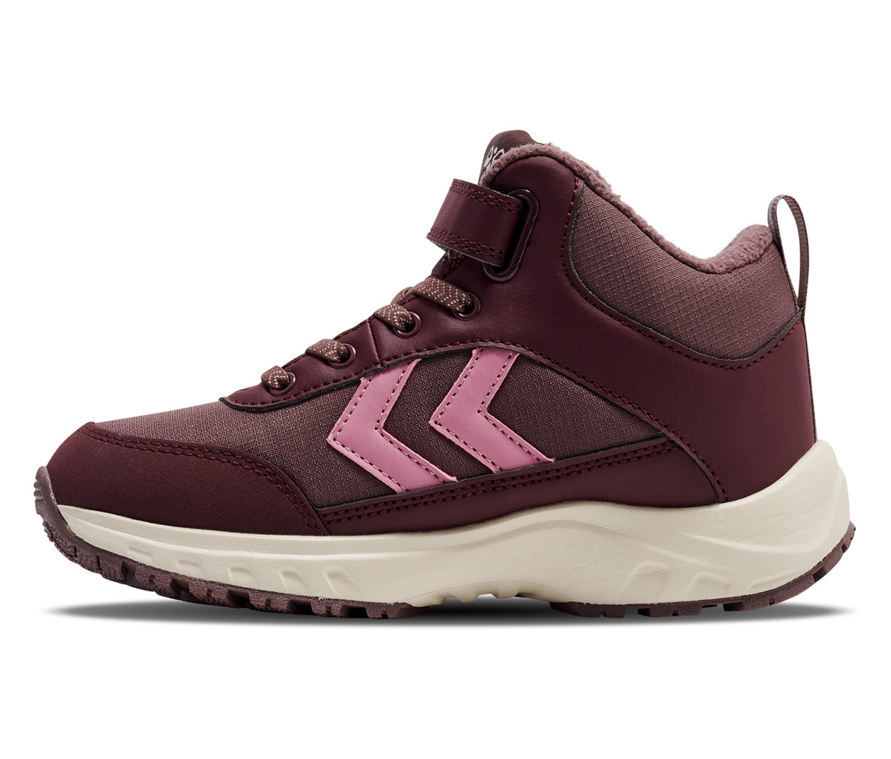 Gros plan sur une chaussure HUMMEL Root Tex Jr, rose.