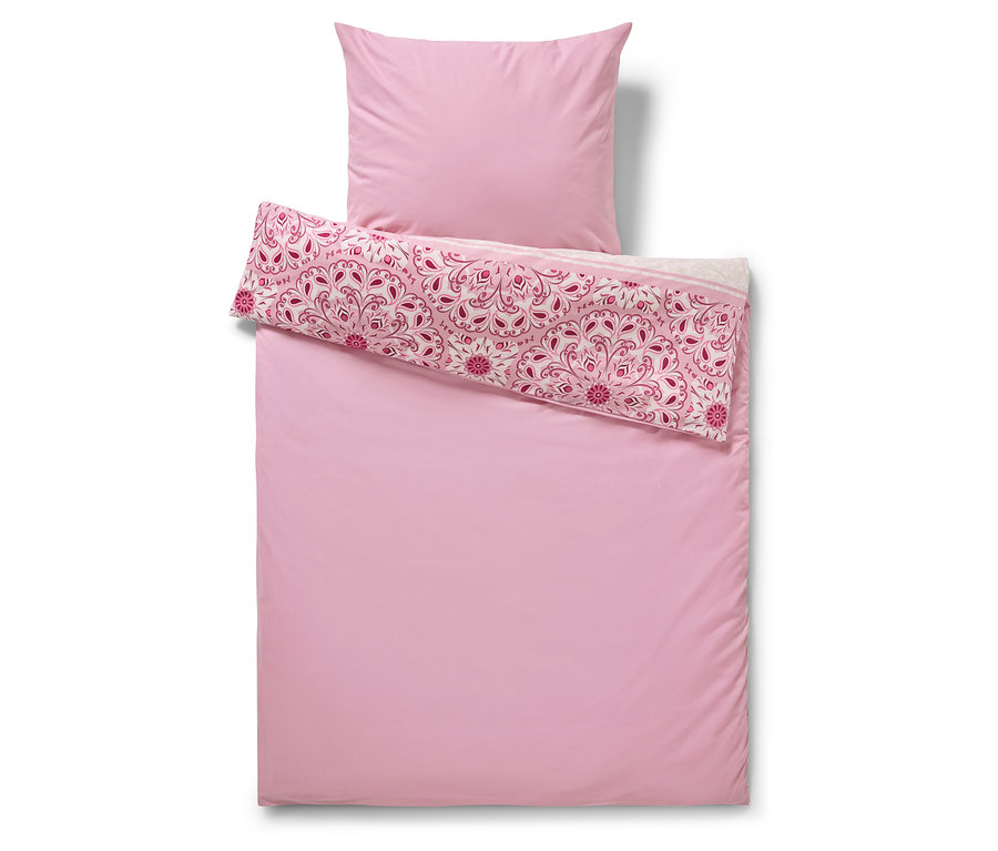 Parure de lit en renforcé rose avec un mandala de taille standard et une parure de lit en renforcé verte avec un mandala de grande taille.