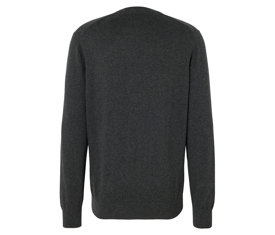 Vue détaillée de l'arrière d'un pull gris à manches longues.