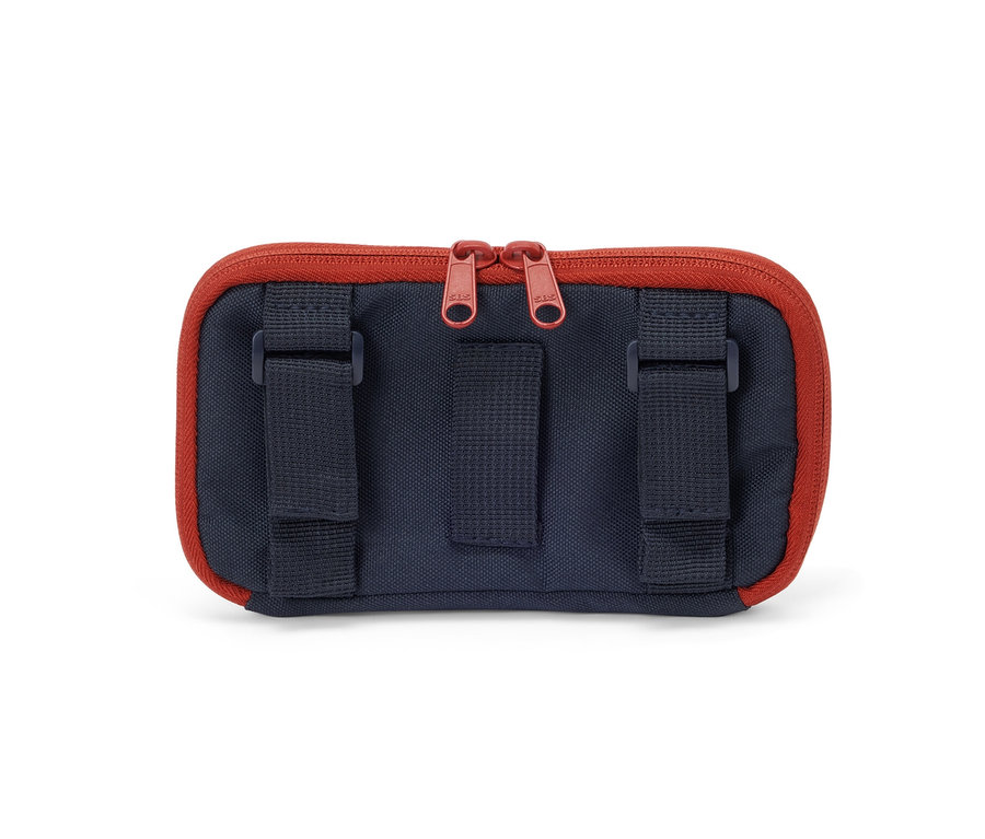 Détail d'une pochette multifonction avec fenêtre transparente.