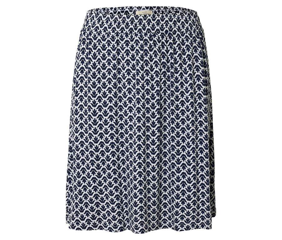 Une jupe longueur genou avec un motif bleu et blanc est visible sur un fond blanc.