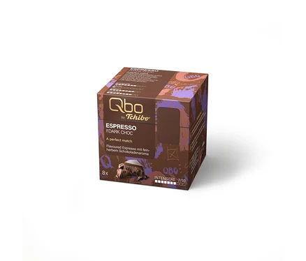 Paquet Qbo Flavoured Espresso Dark Choc marron foncé et violet avec 8 capsules à l'arôme de chocolat amer, intensité 7/10.
