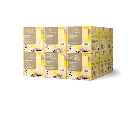 Plusieurs paquets de capsules Qbo by Tchibo Espresso Vanilla, édition limitée, empilés.