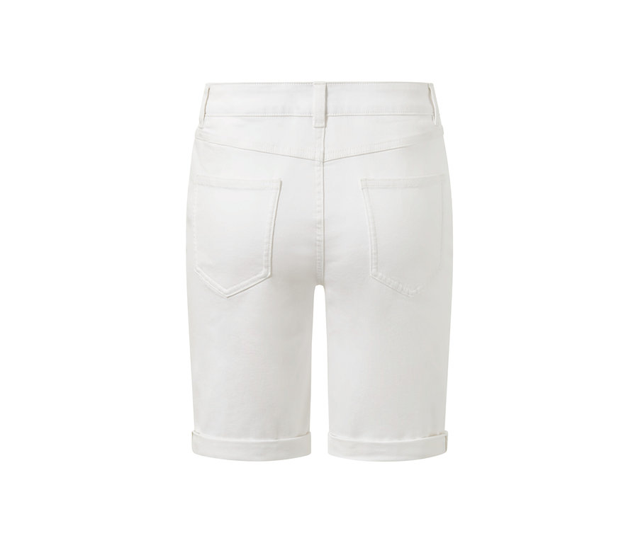 Vue arrière d'un short en jean blanc - Fit Lea.