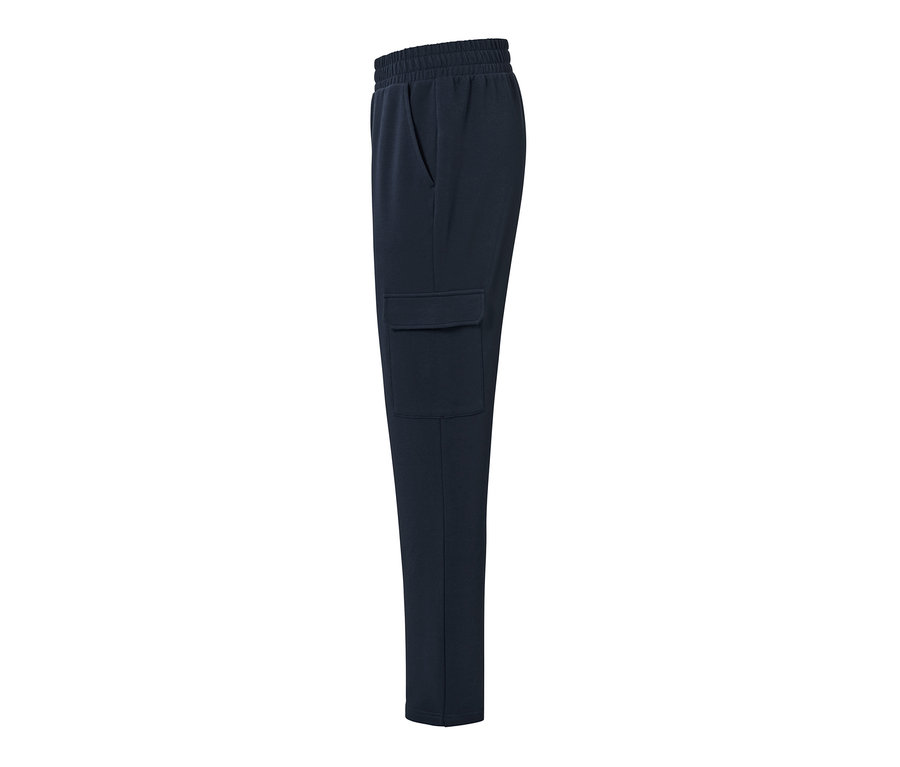 Pantalon de jogging bleu foncé avec poches cargo.