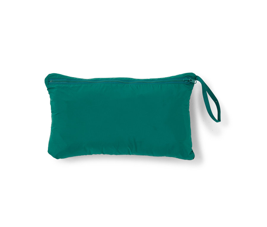 Gilet sans manches matelassé à ranger, vert, plié.