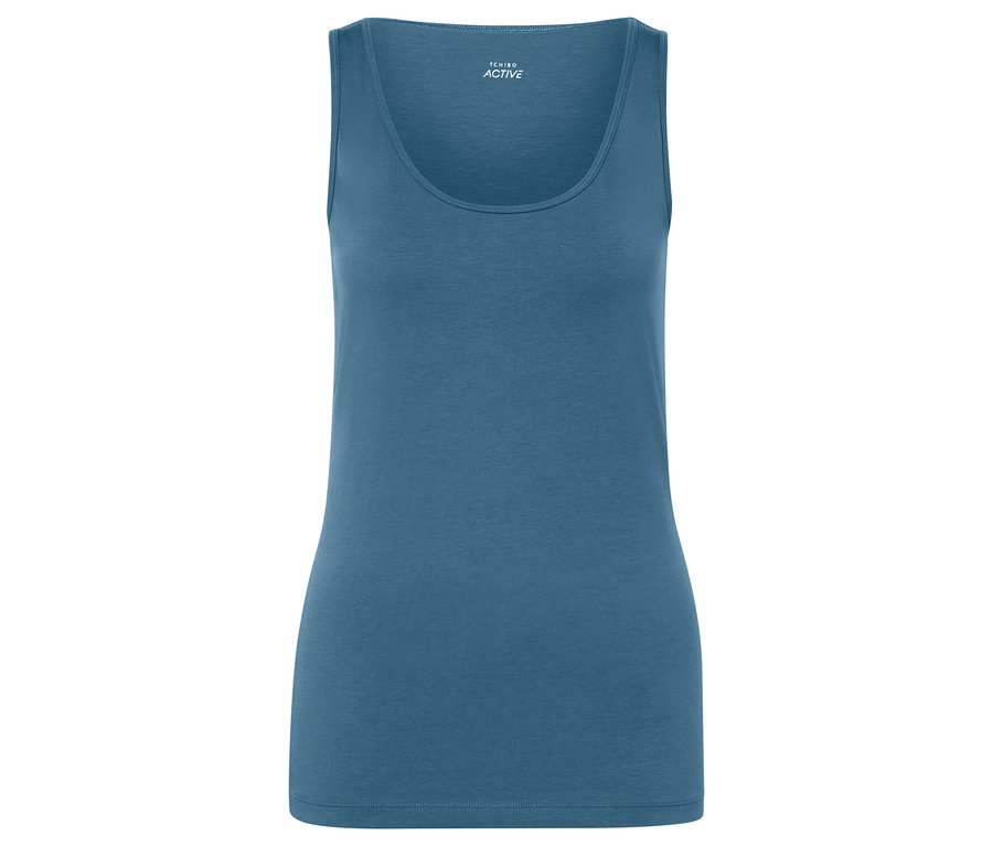 Débardeur bleu sur fond blanc.