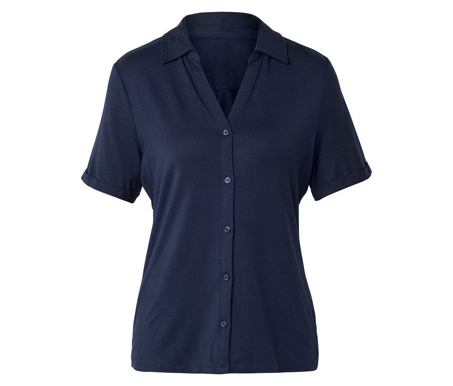 Chemise bleu marine à manches courtes boutonnée.