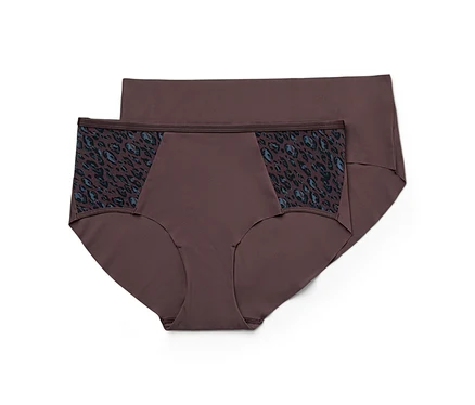 Deux culottes marron pour femme, celle du dessus avec un motif léopard bleu sur les côtés.