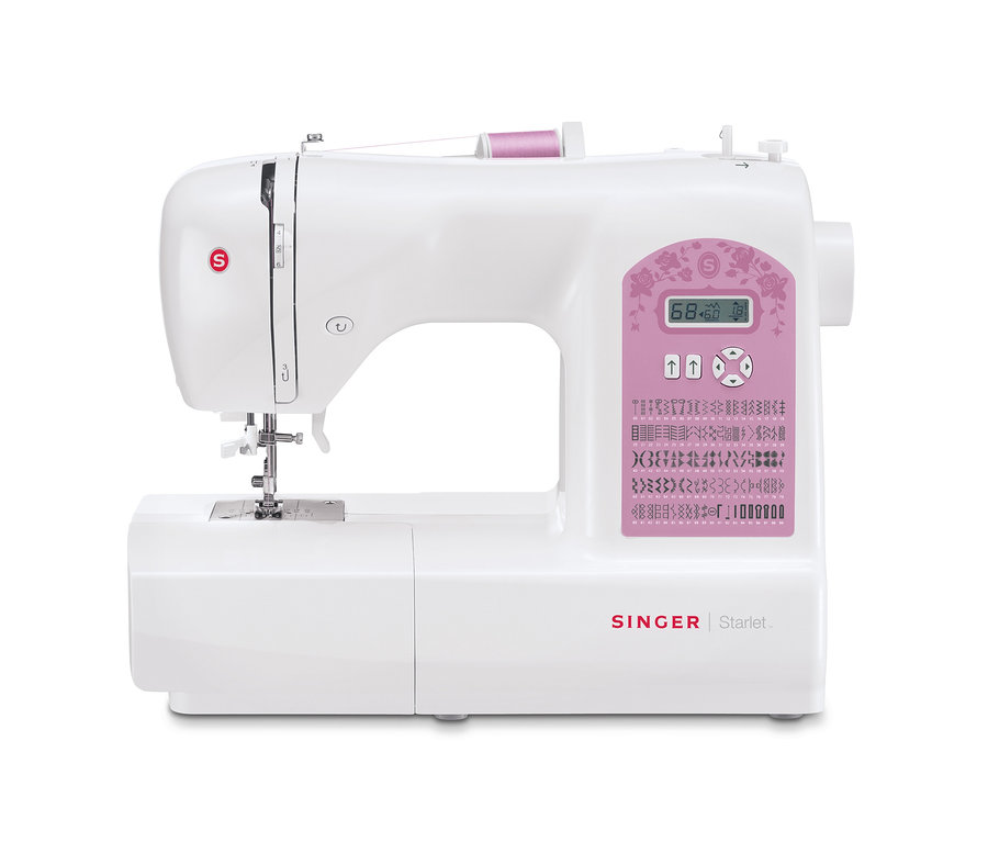Machine à coudre électronique blanche SINGER® « Starlet 6699 » avec imprimé floral rose.