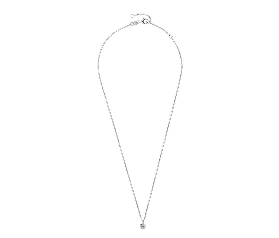 Une chaîne en argent 925 solitaire.