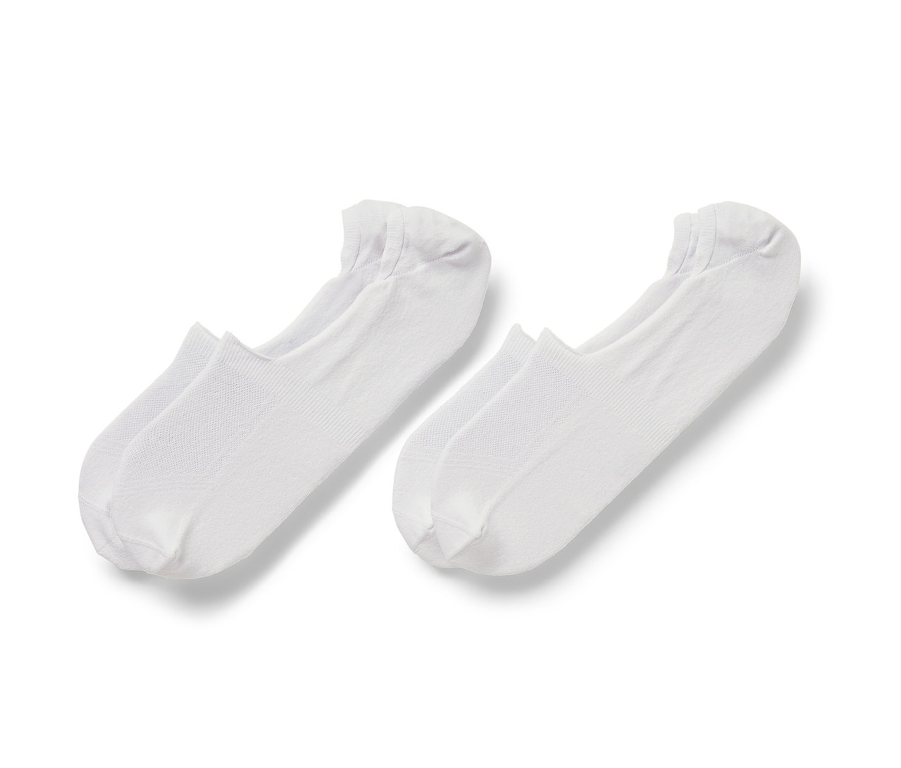 Deux paires de socquettes de sport blanches sur fond blanc.