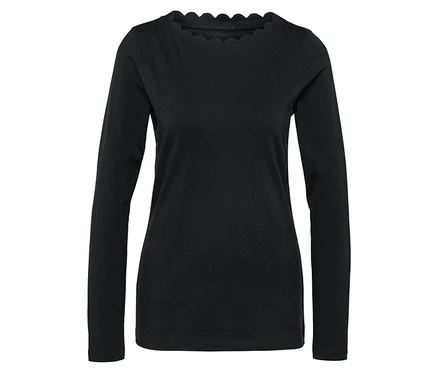 T-shirt noir à manches longues avec bordure festonnée.