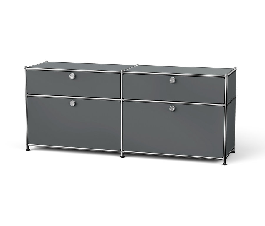 Commode grise avec quatre tiroirs et un cadre chromé.