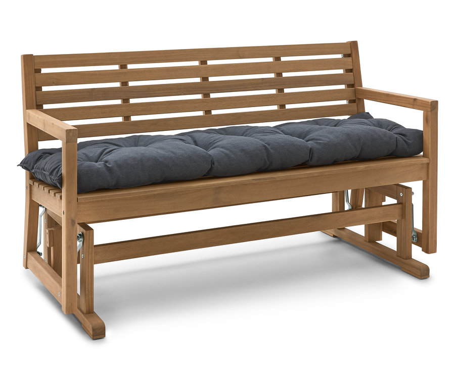 Un banc de jardin en bois avec un coussin gris à l'extérieur.