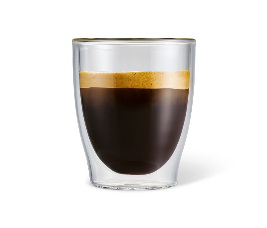 Un café crème dans un verre à café crème.