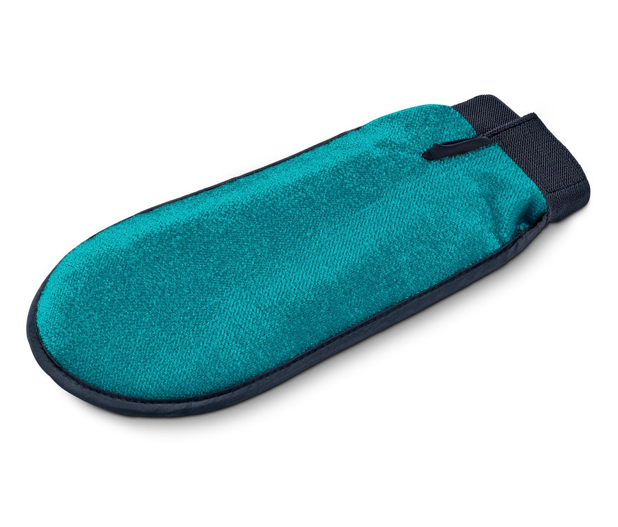 Gros plan d'un gant de soin du pelage 2 en 1 bleu-vert.