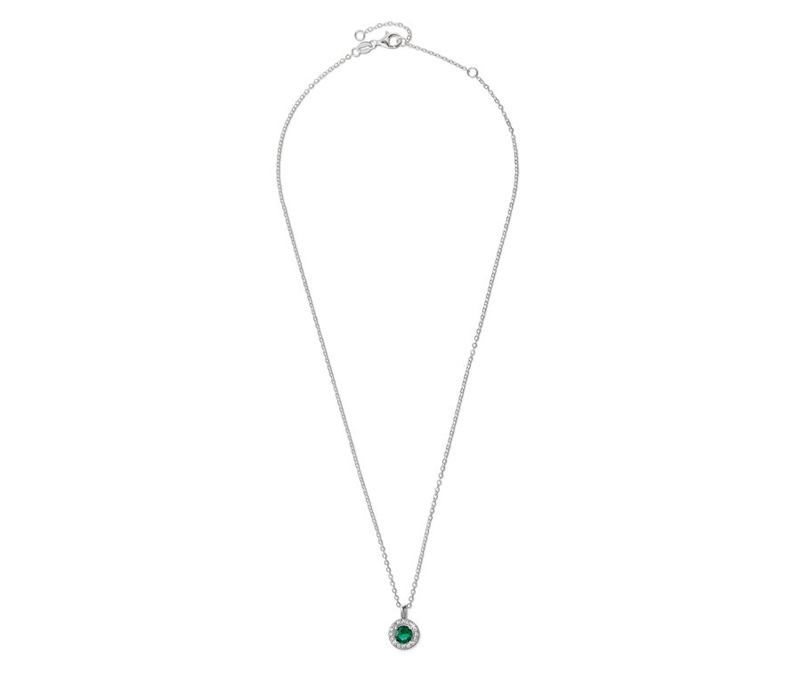 Une chaîne en argent 925 avec un pendentif rond vert.