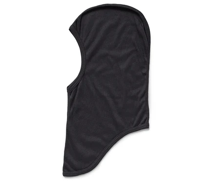 Cagoule noire sur fond blanc.