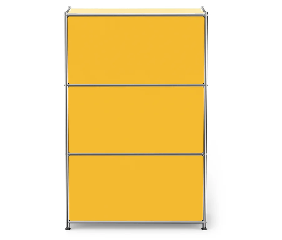 Armoire jaune avec trois étagères et un cadre argenté.