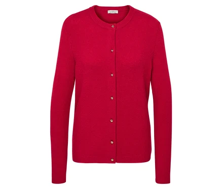 Cardigan rouge à manches longues avec boutons.