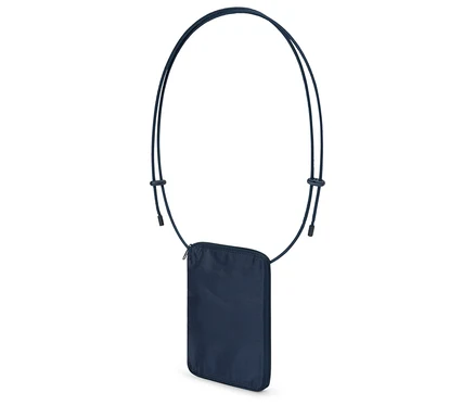 Petite pochette rectangulaire bleue avec fermeture éclair suspendue à un cordon bleu sur fond blanc.