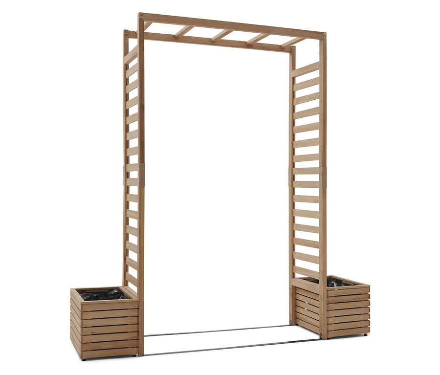 Une arche de jardin en bois avec des jardinières sur les côtés se dresse sur un fond blanc.
