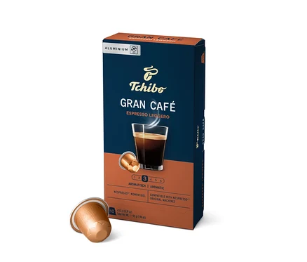 Un paquet de capsules Gran Café Espresso Leggero de Tchibo. L'emballage comporte une image d'une tasse à expresso et d'une capsule.