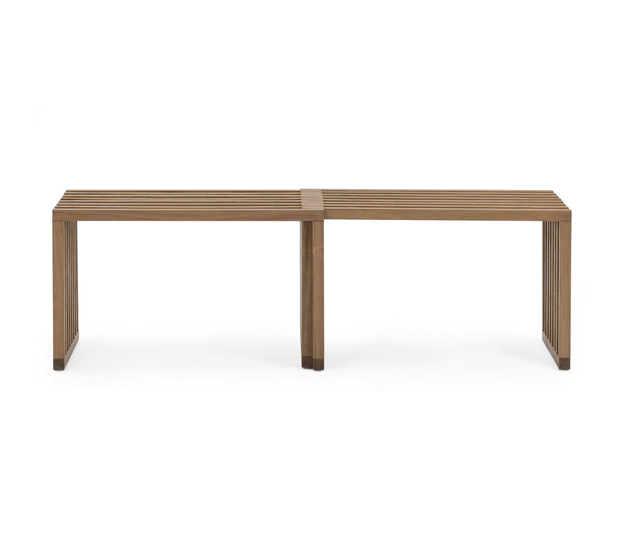 Banc extensible en bois.