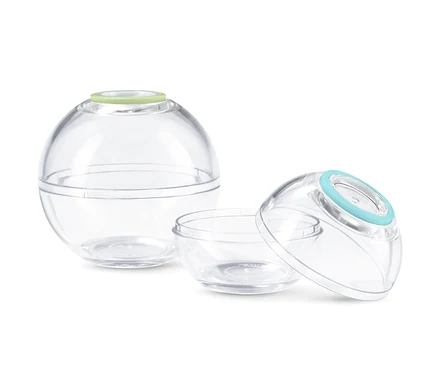 Deux boîtes fraîcheur transparentes en forme de boule.