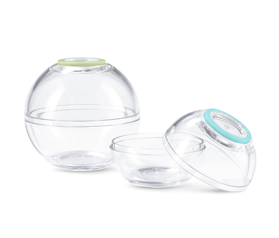 Deux boîtes fraîcheur transparentes en forme de boule.
