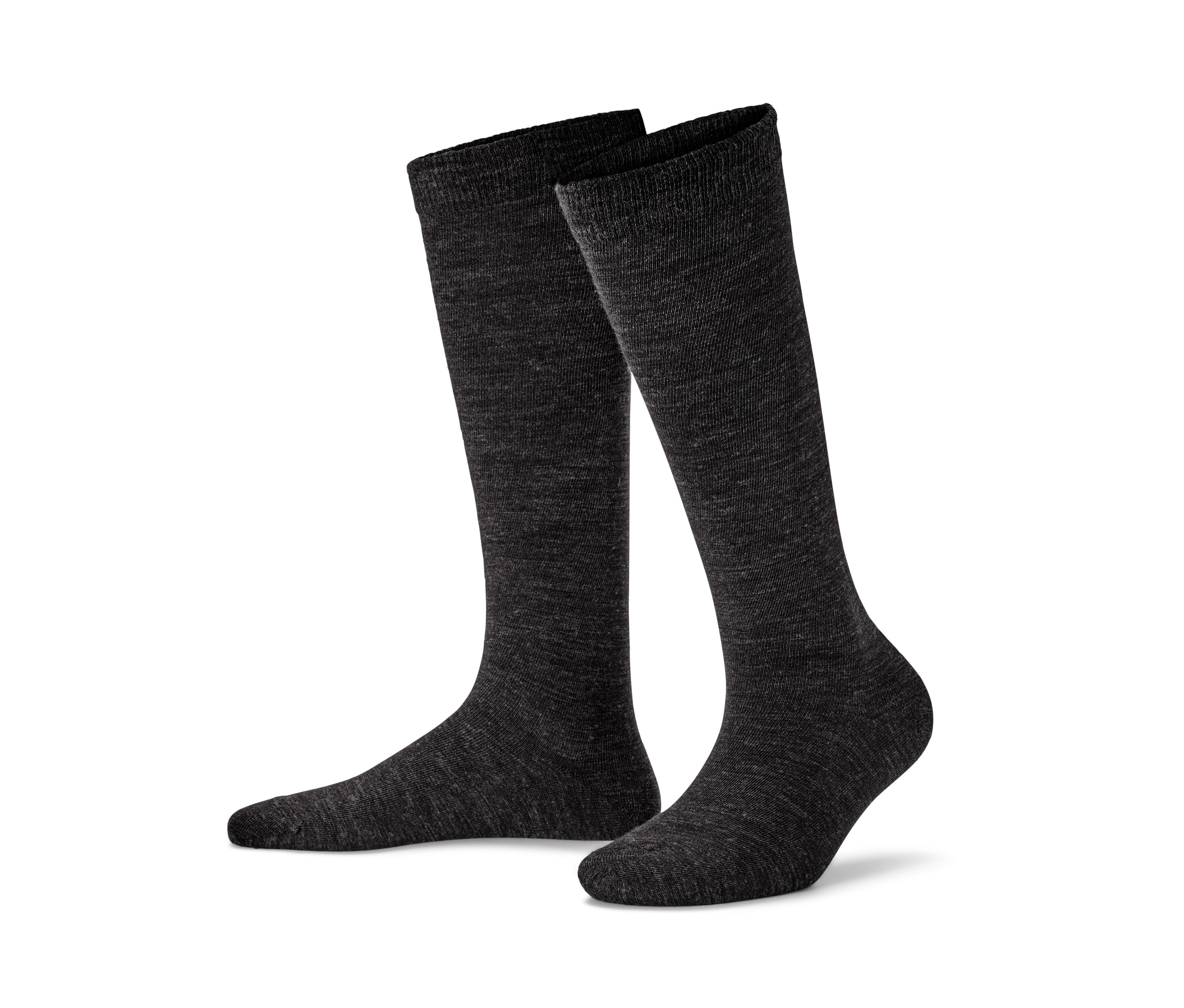 Deux paires de chaussettes hautes grises avec de la laine mérinos.