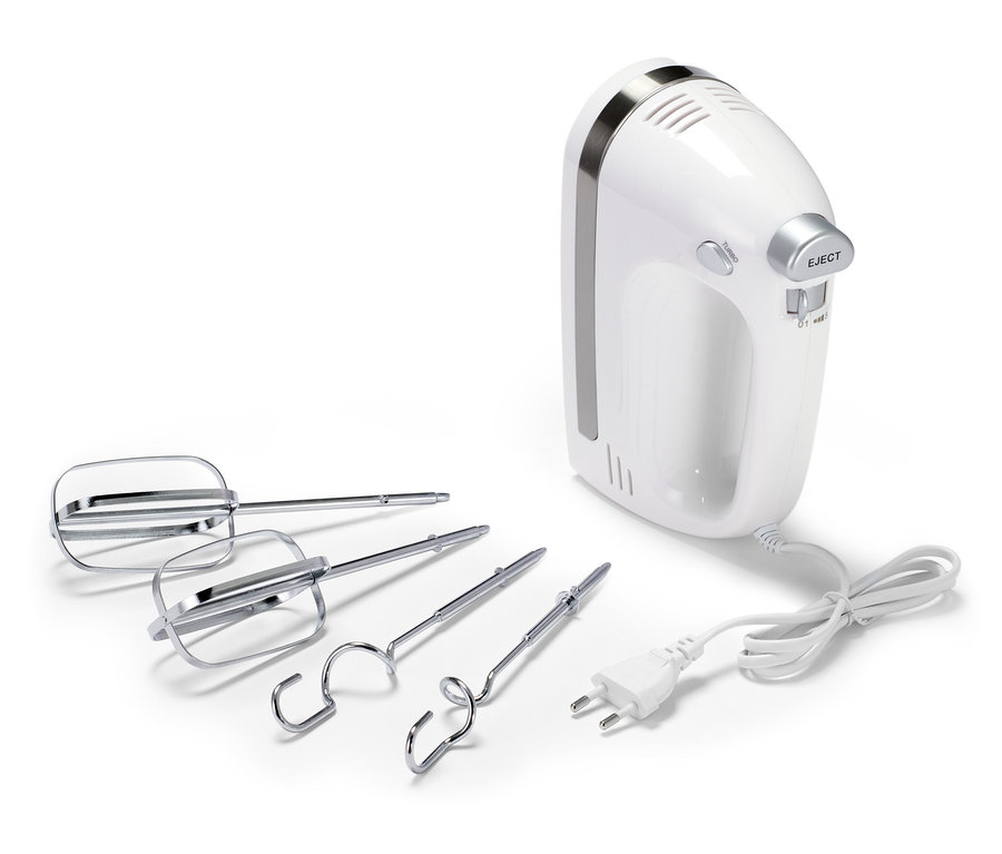 Mixeur à main blanc avec différents accessoires.