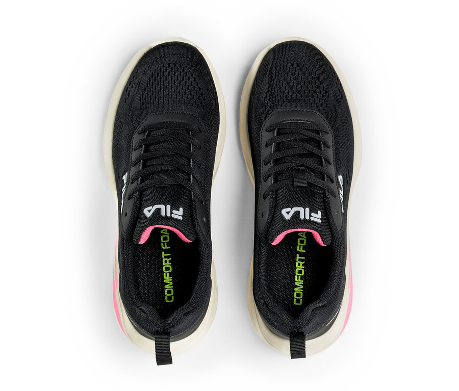 Vue de dessus de deux baskets noires FILA Specctris pour femmes.